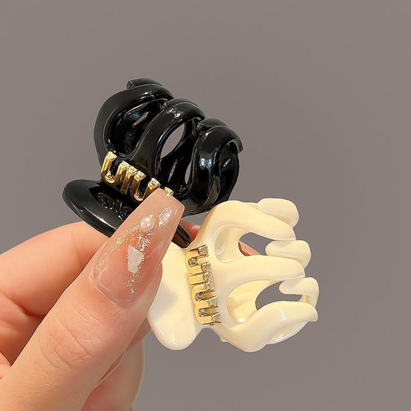 【Bayar di tempat】Lembut Elegan Wanita Jepit Rambut Huruf Vintage Hair Claw Clip Fashion Hiasan Kepala Serbaguna