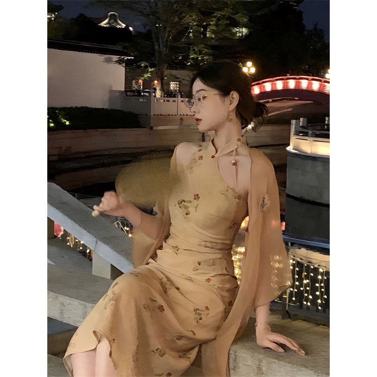 Red EIA Yiyao [Tur Lentera Bunga] Gaun Cheongsam Wanita Musim Panas Retro Cina Baru yang Ditingkatkan Rok Pelangsing Pinggang