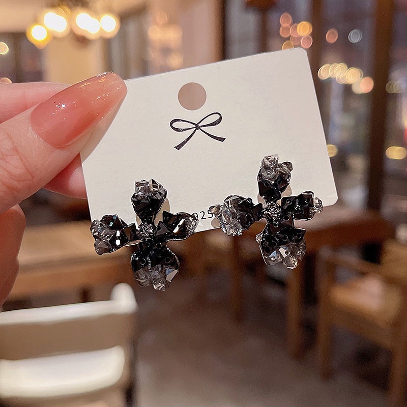 925jarum Perak Mewah Hitam Kristal Bunga Anting Fashion Wanita Stud Earrings