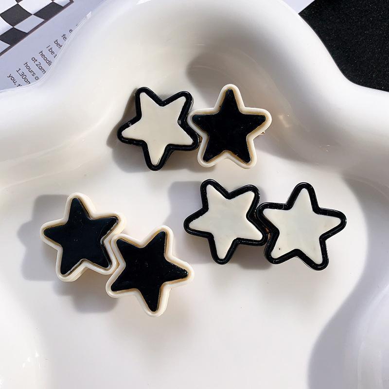 【Bayar di tempat】Y2k Klip Rambut Gaya Milenial Hitam Putih Pentagram Hair Clip Hiasan Rambut Gadis Lucu