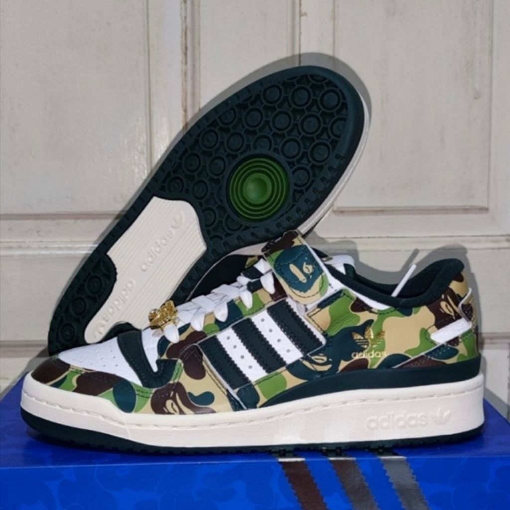 Sepatu Adidas forum 84 low Bape 30th anniversary green camo