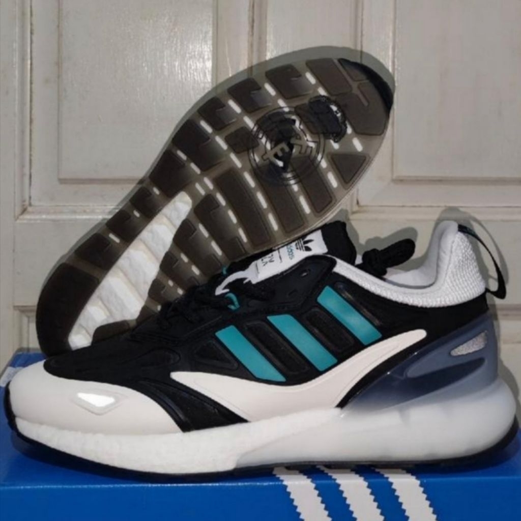 Sepatu Adidas Real Madrid ZX 2K boost 2.0