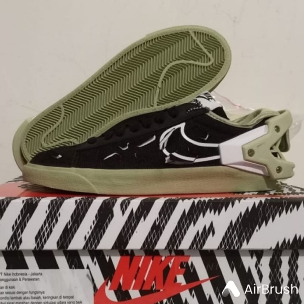 Sepatu Nike Blazer Low x Acronym black