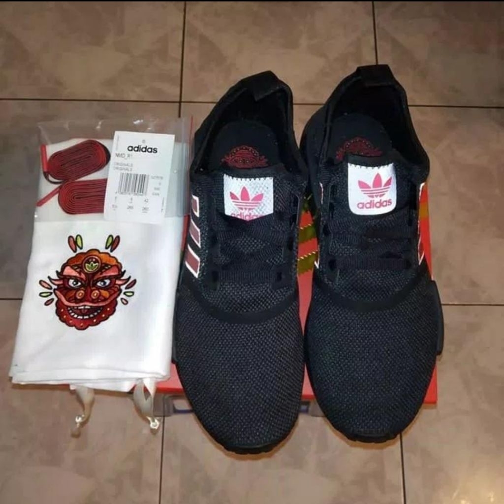 Sepatu Adidas Nmd R1 CNY black