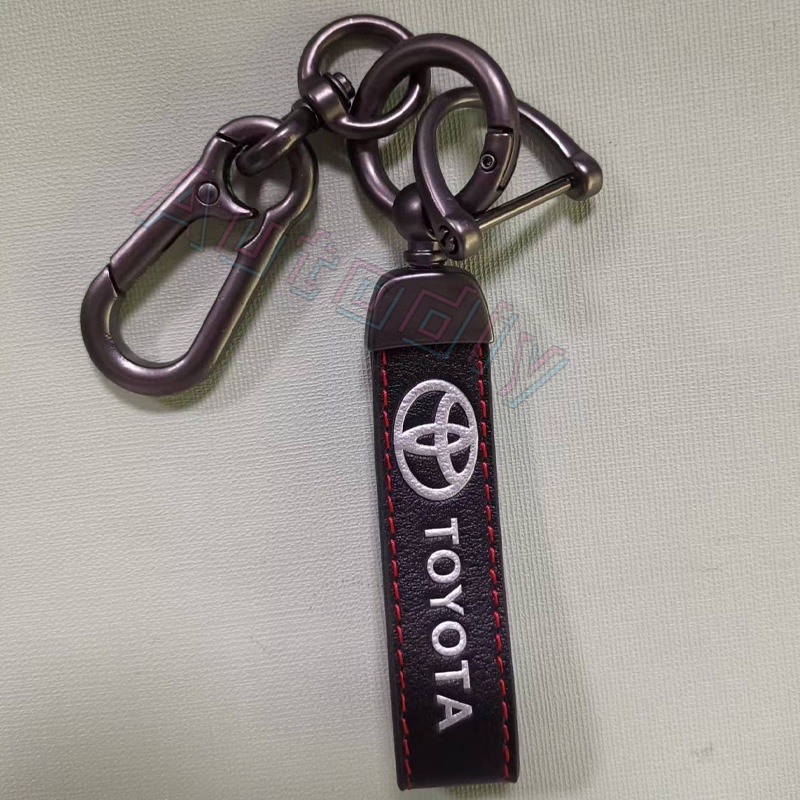【 Ready Stock 】 ISUZU Leather Key Chain Keychain ISUZU TOYOTA NISSAN HONDA MITSUBISHI Keychain Car Key Keyring