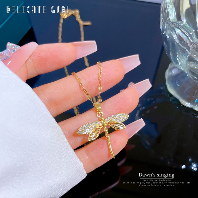 kalung titanium wanita Berlapis 18 K Penyihir Berulir Berongga Capung Liontin Kalung Fashion Klavikula Rantai