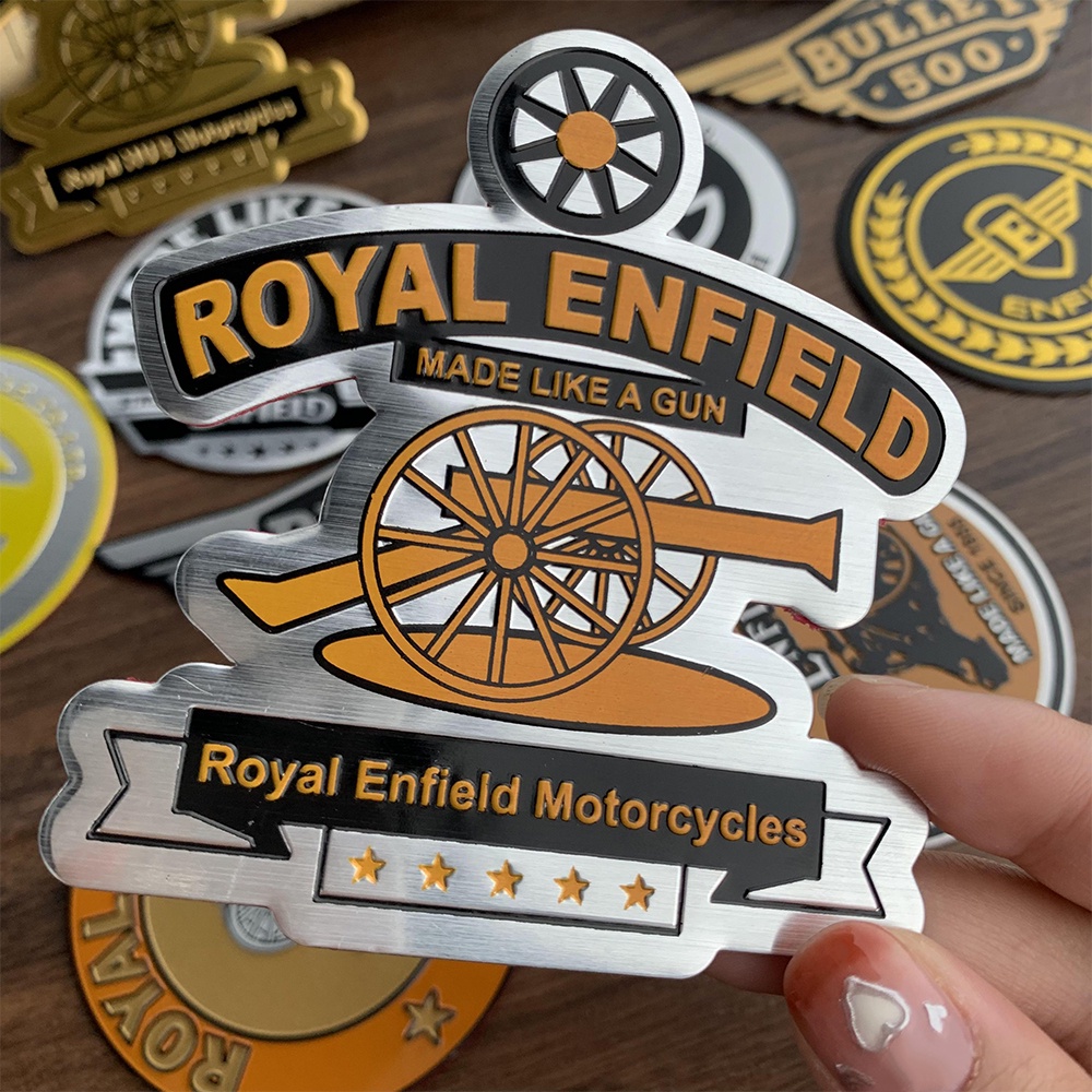 Royal Enfield Motor Reflektif Decal Retro Fuel Tank Dekoratif Decal Metal Logo Decal Cover Scratch Decal Tahan Air Perlindungan Matahari Decal.