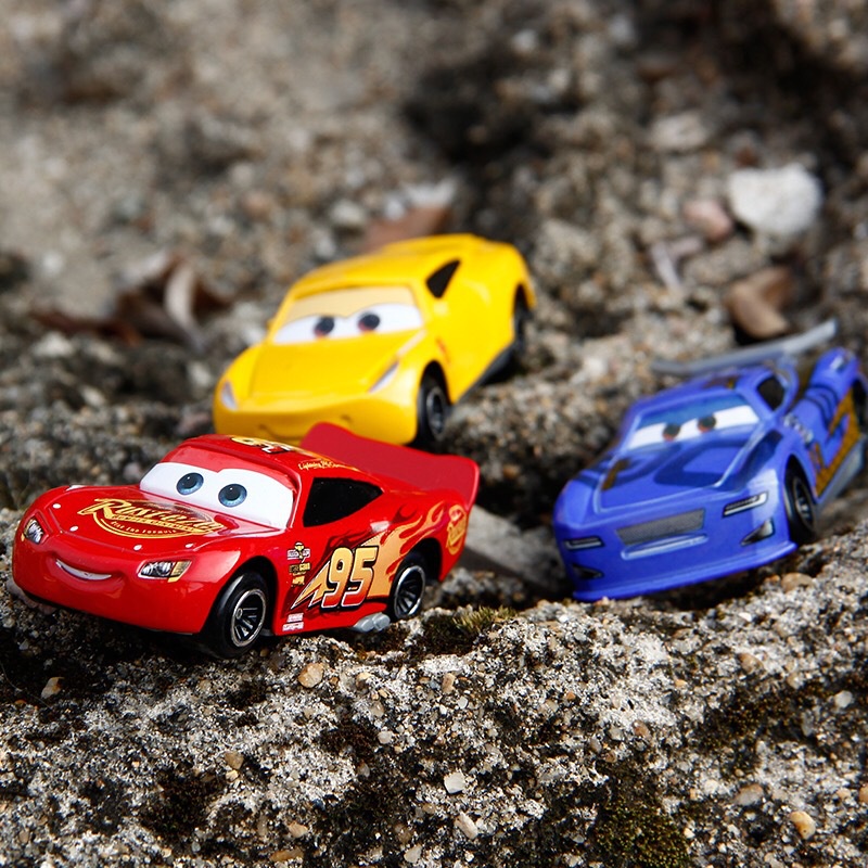 Pixar Cars2 3 Petir McQueen Mater Jackson Storm Ramirez Diecast Kendaraan Cars Mainan Anak 6PCS/Set