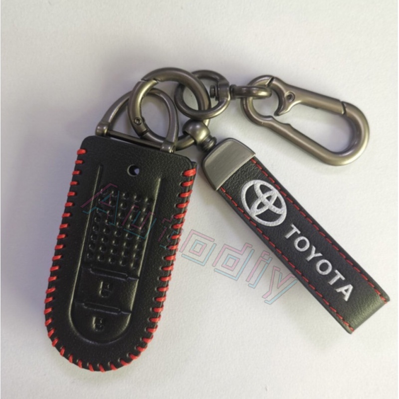 【 Ready Stock 】 ISUZU Leather Key Chain Keychain ISUZU TOYOTA NISSAN HONDA MITSUBISHI Keychain Car Key Keyring
