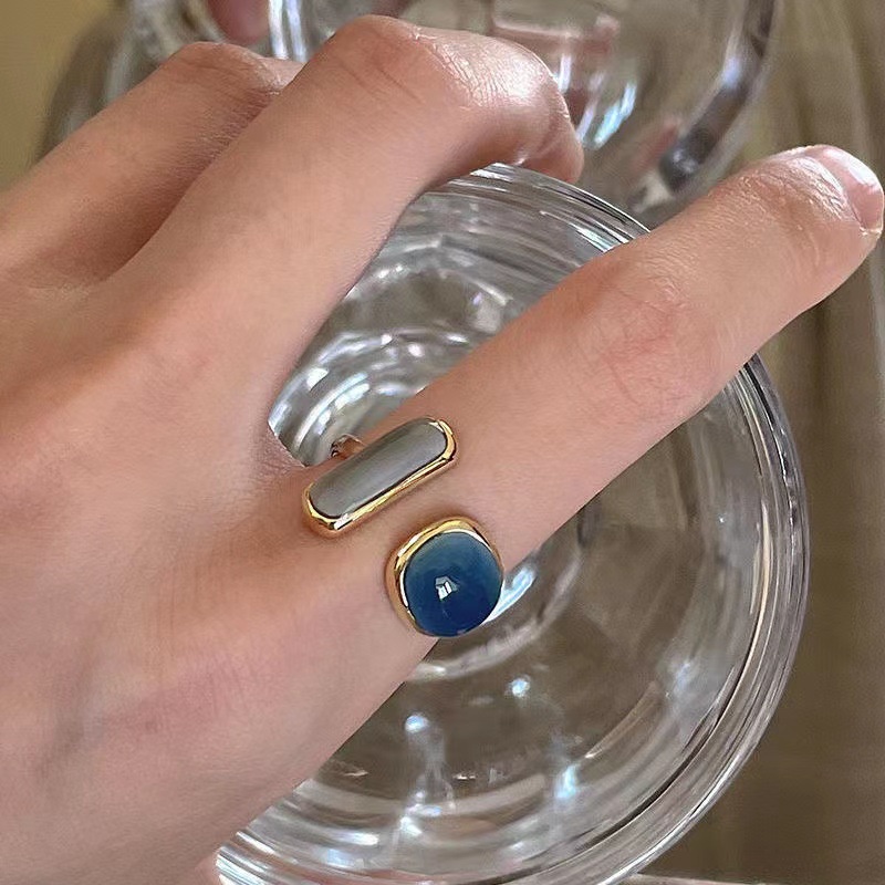 Desain Eropa Dan Amerika Rasa Rasa Canggih Cincin Perempuan Menetes Minyak Kepribadian fashion Orang Kecil Keren Ringan Mewah ins-style open ring