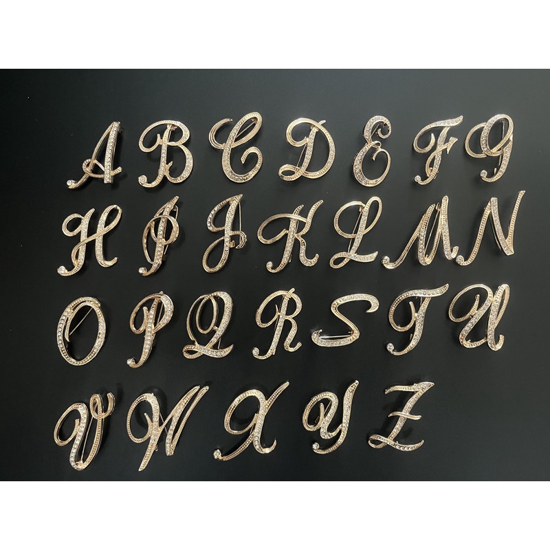 Bros Huruf Versi Korea Berlian Imitasi Atmosfer Elegan Pin Alloy Berlian Berkelas Brooch