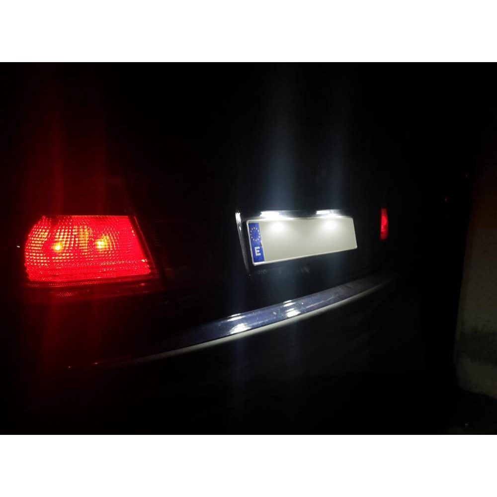 2pcs Lampu Plat Nomor Plat LED Putih Lampu Untuk BMW 3-Series E46 2pintu Coupe 316ci 318ci 325ci 320cd 330cd 1998-2003