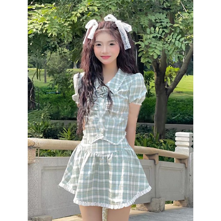 Red Qilixiang Mori Manis Plaid College Wind Puff Lengan Baju Pendek + Set Rok Musim Panas Baru Wanita