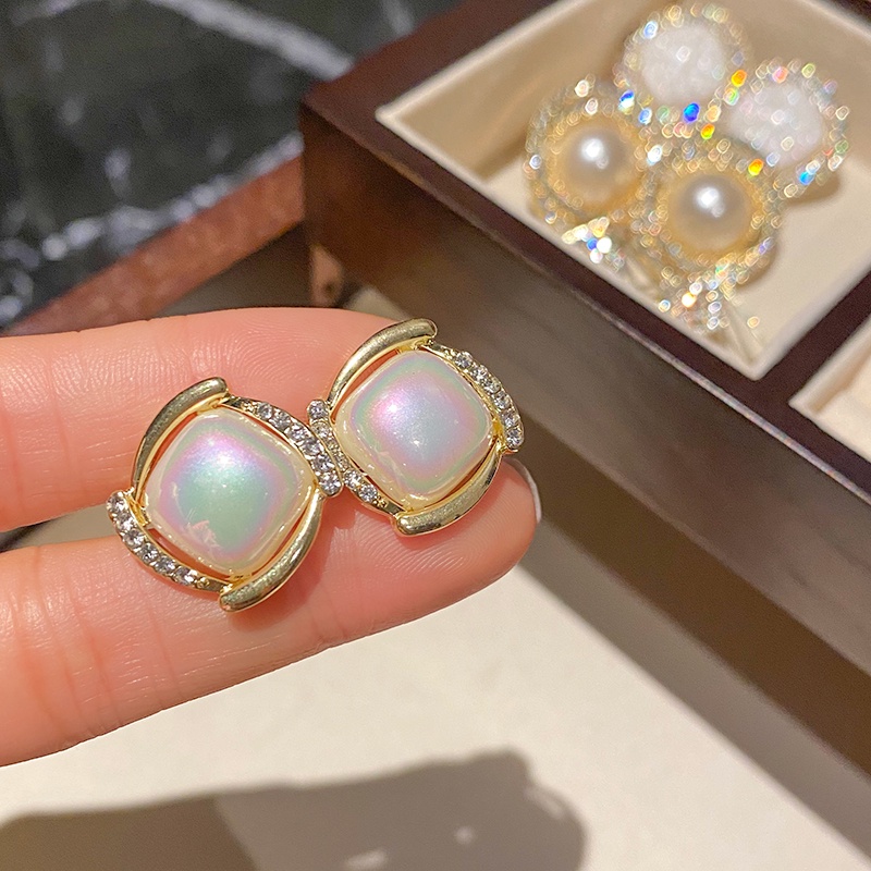 Anting Mutiara Berwarna Persegi Berlian Berkilau lady Korea