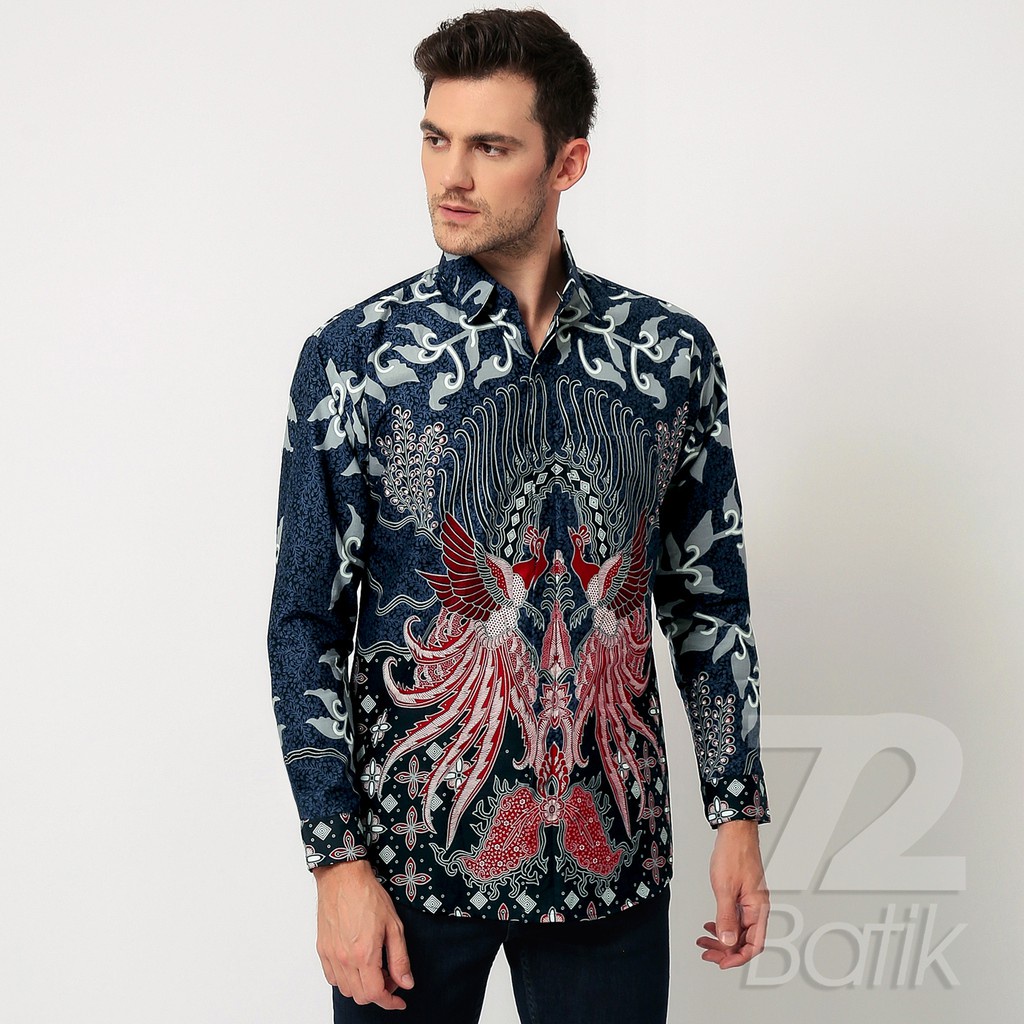 BATIK COUPLE KELUARGA  Alonso Kemeja Rok Lilit Istan Batik Pria Lengan Panjang Slimfit Premium Biru 728685 Cap 72 - Baju Kemeja Atasan Pakaian Batik Couple Cople Pria Cowok Laki Laki Remaja Keluarga Lengan Panjang Modern Slimfit Premium Kekinian