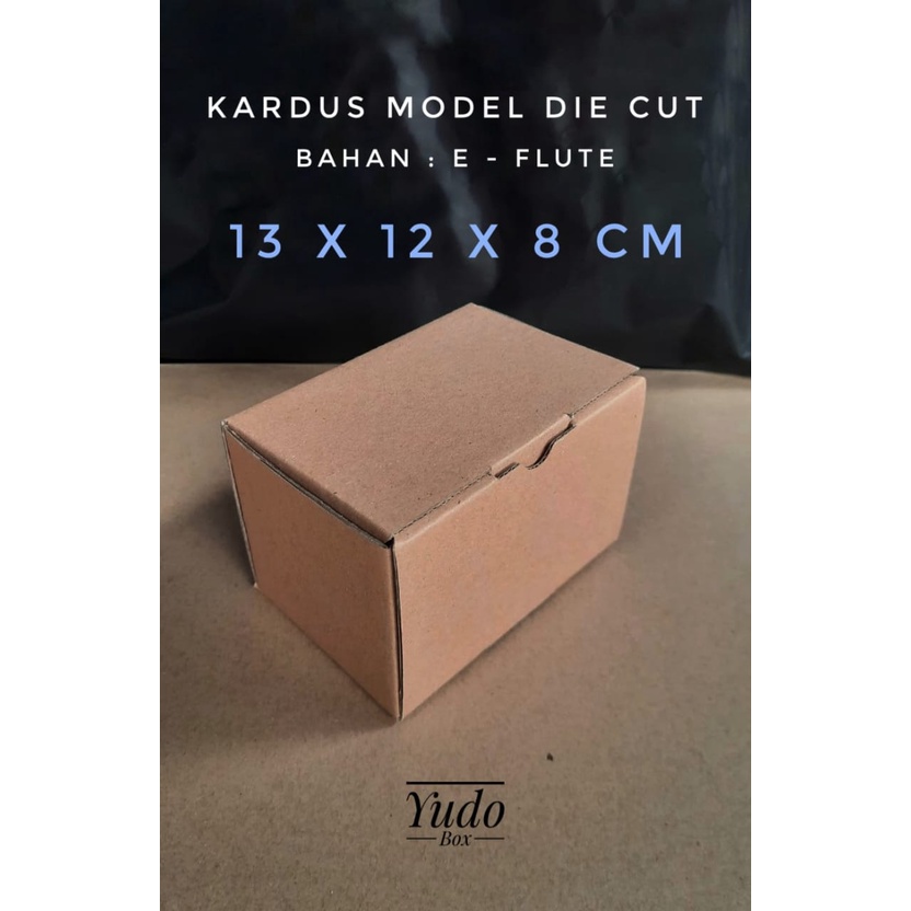 

Kardus karton uk. 13 x 12 x 8 cm...die cut box kotak Souvenir -dll
