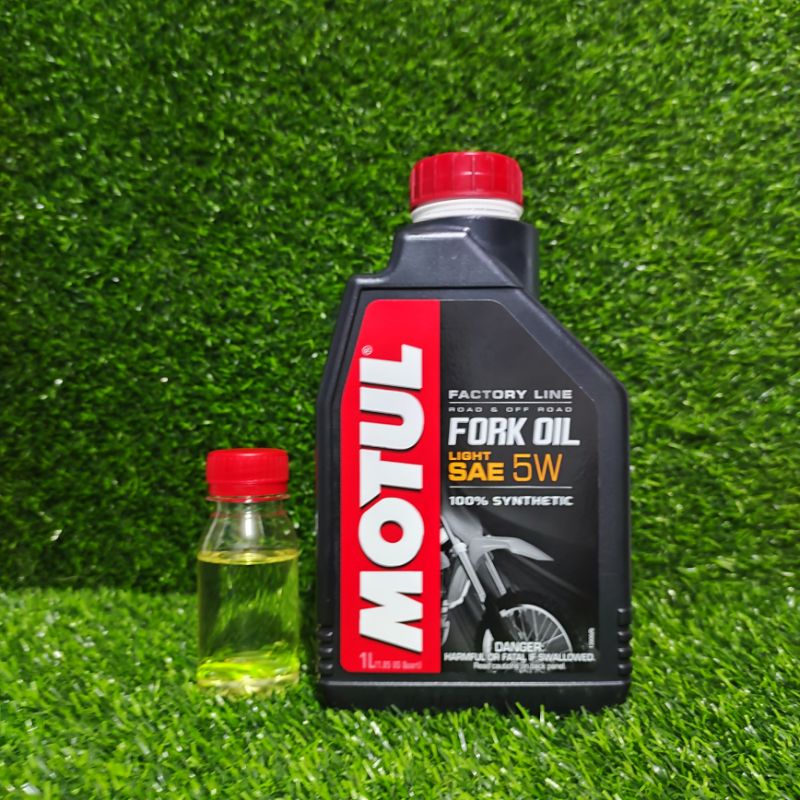 MOTUL Fork Oil Light 5W Repack