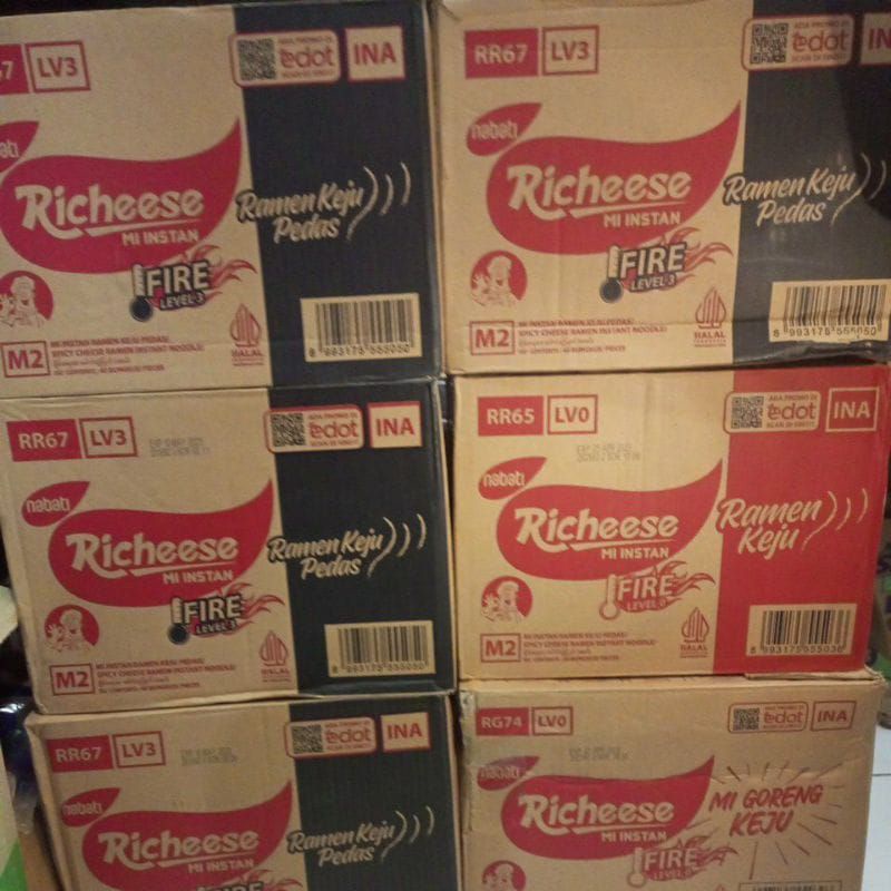 

MIE INSTAN RICHEESE