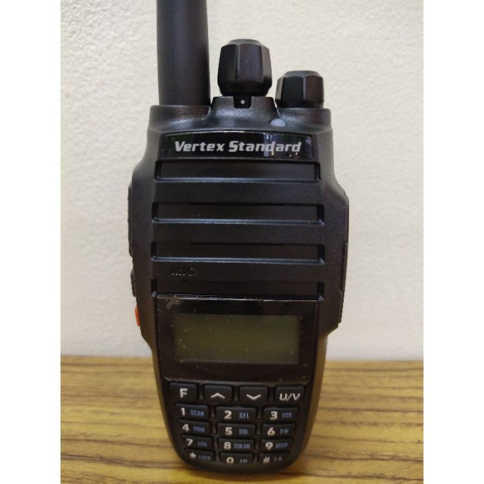 Handy Talky HT Vertex Standard VZ D-158S ( Double Antena ) Walkie Grosir