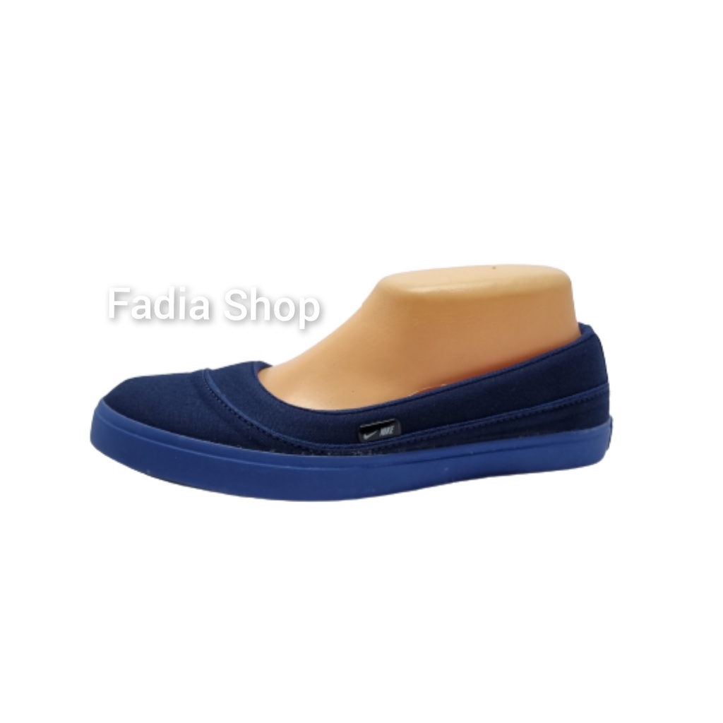 SEPATU WANITA SLIP ON 05 NAVI POLOS/SEPATU KERJA KULIAH SANTAI/SEPATU HIJABERS