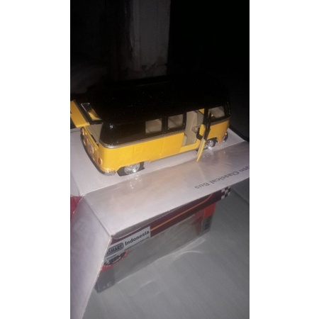 Mainan mobil diecast mobil dari KINSMART