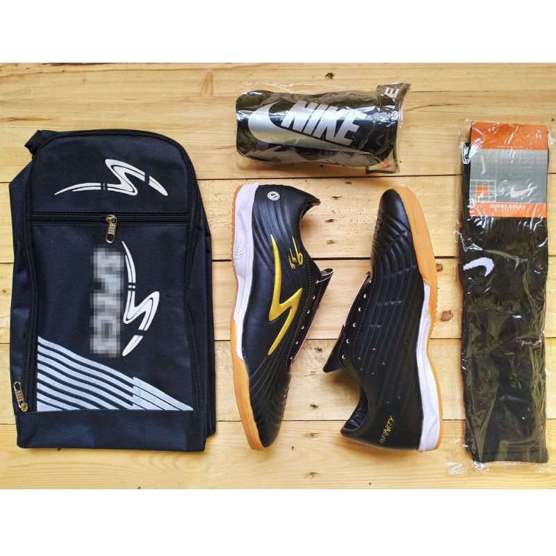 Promo paket komplit sepatu futsal pria dewasa infinity ultra alpha Omega 99