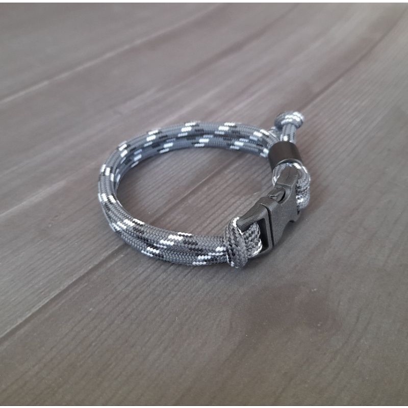 Gelang Tali Gelang Buckle Gelang Prusik Gelang Paracord Gelang Tridatu Gelang Pria Gelang Wanita