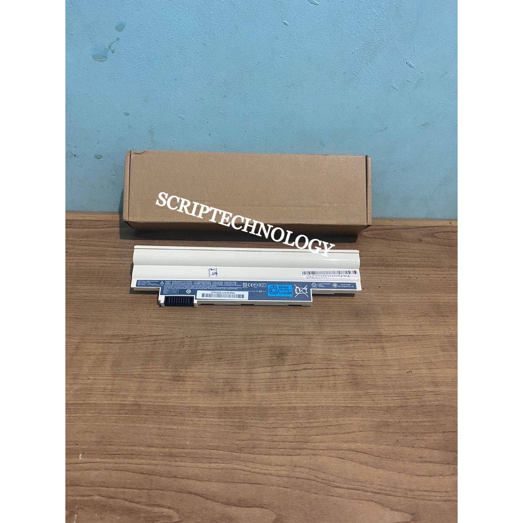 Baterai Acer Aspire One 722 522 D255 D260 D257 D270 Slim Ori white