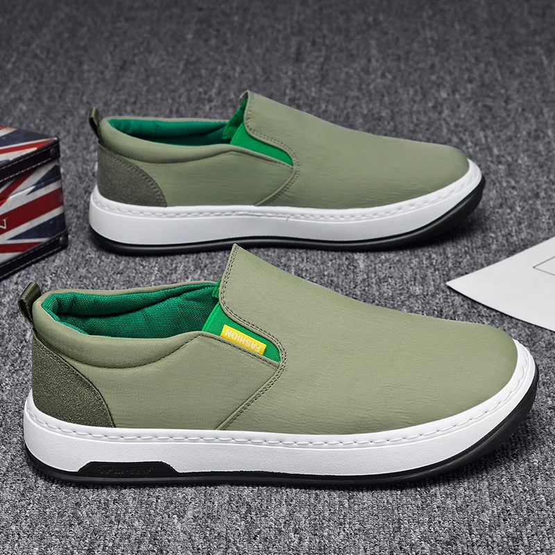 HIGHLAND Sepatu Pria Slip On Casual Sepatu Cowok Slop Kerja Kuliah Trendy Fashion MC118