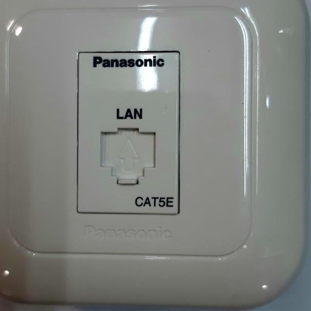 Panasonic Outlet Data Cat.5e WEJ2488