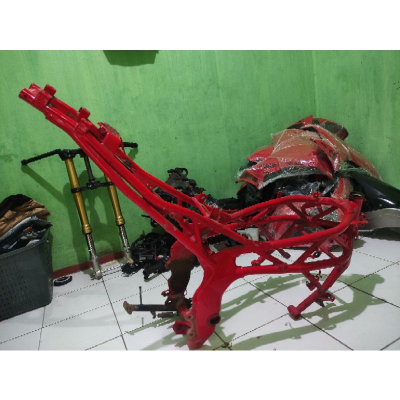 Rangka body cbr 250rr