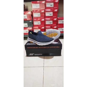 Skechers Go Walk 5 Sparrow Original BNIB