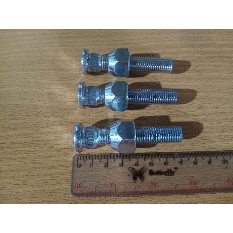 Baut Roda Hardtop 2 F Kijang Super Kapsul Innova Panjang 7cm