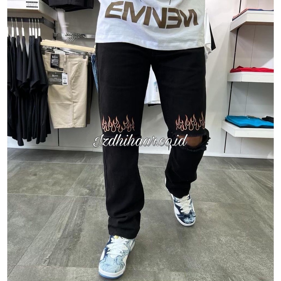 Celana Jeans Denim Pria printed Sobek Lutut Motif Fire hitam Original The Outfit