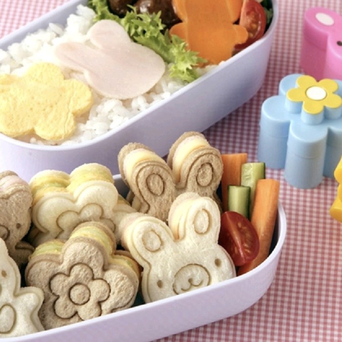 3 Pcs Cetakan Pemotong Bento Roti Cookies Sandwich Kelinci Panda Bunga