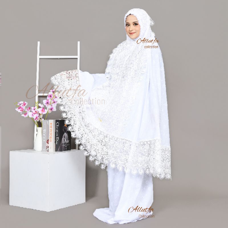 mukena dewasa shireen katun paris putih renda prada jumbo krisdayanti series