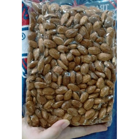 

Kacang Almond Panggang