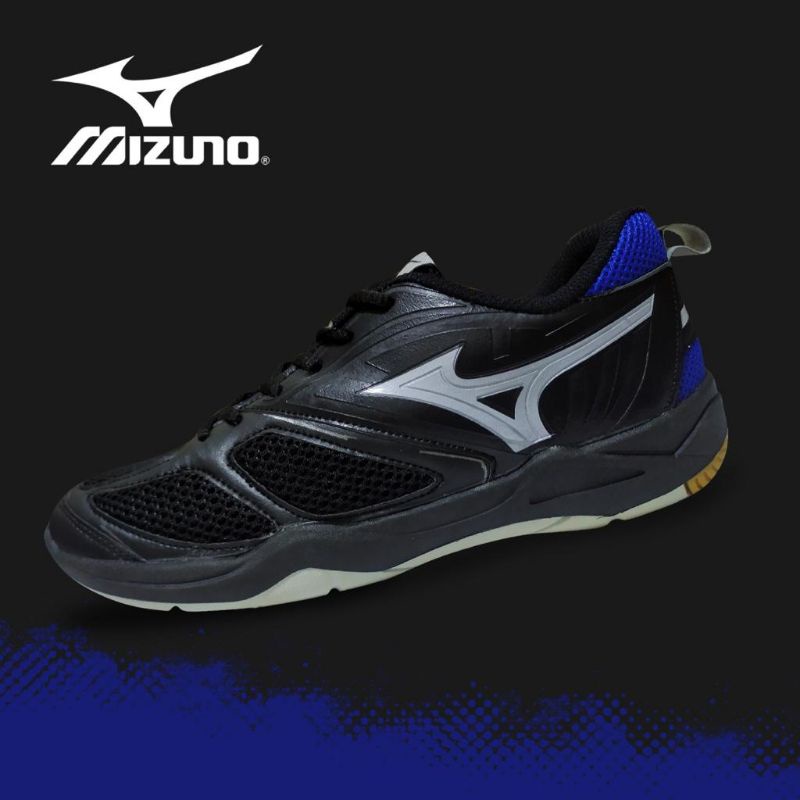 sepatu badminton / sepatu volli terbaru / sepatu olahraga