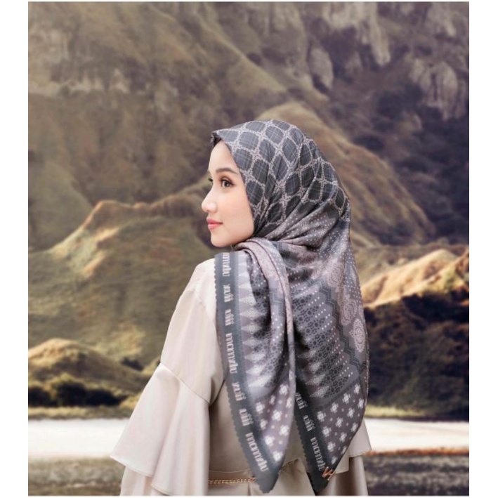 Dirgahayu Scarf_Bajawa Mauve by Vanilla Hijab