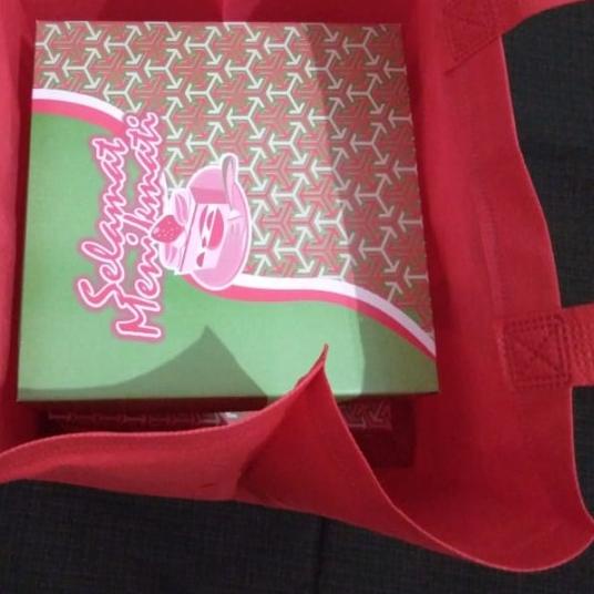

Tas kain/Tas Nasi Kotak/Goodie Bag Lunch Box/Handle Box 22cmx22cmx26cm