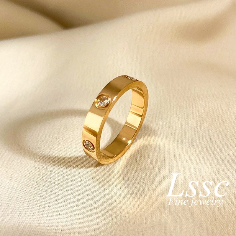 Cincin Titanium Wanita Berlian Kupu Cantik Lapis Emas 18K Anti Karat Perhiasan Korea