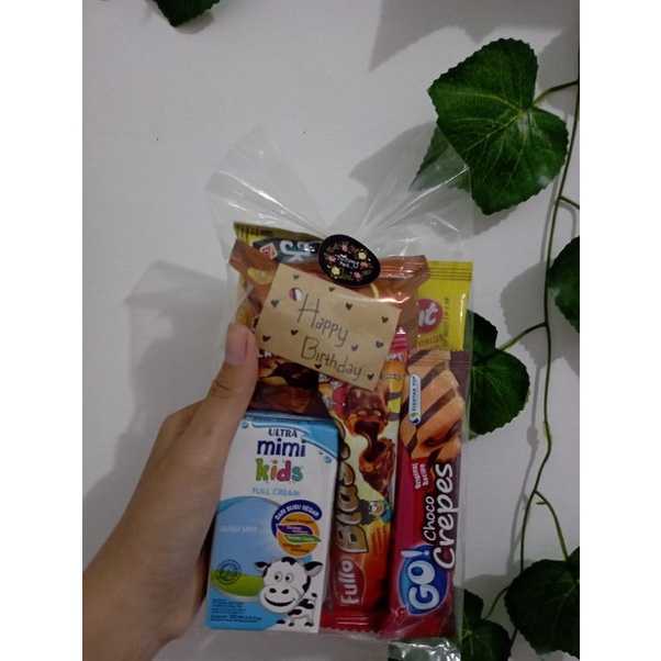 

BINGKISAN ULANG TAHUN/ SNACK ULANG TAHUN/ BINGKISAN SYUKURAN ANAK/ BINGKISAN ULANG TAHUN ANAK-ANAK