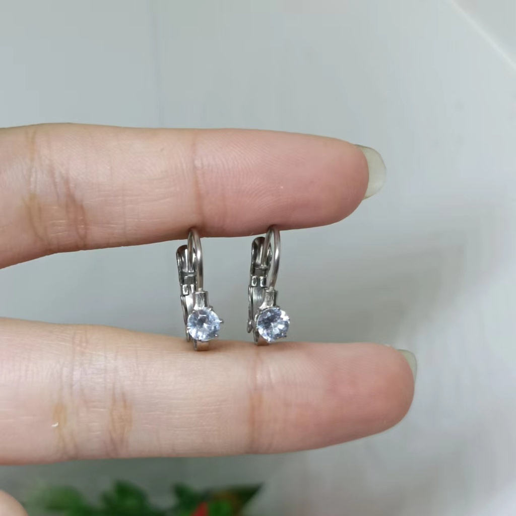 1 Pasang Anting Titanium Wanita 24K Anting Hoop Zirkon Mini berlapis Emas Ear Studs