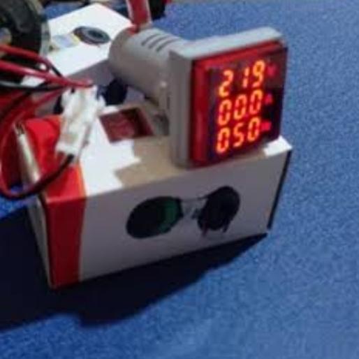 Digital AC voltmeter ampere meter frequency meter 3 in 1 - Putih