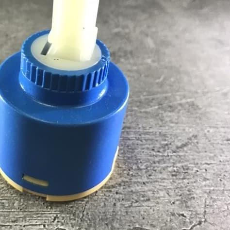 Jantung Kran Air Panas Dingin Sparepart Kran Bathub