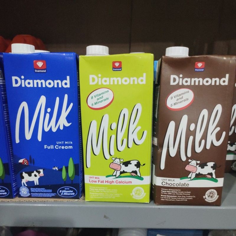 

SUSU UHT DIAMOND COKLAT/ FULL CREAM ( PLAIN) 1L