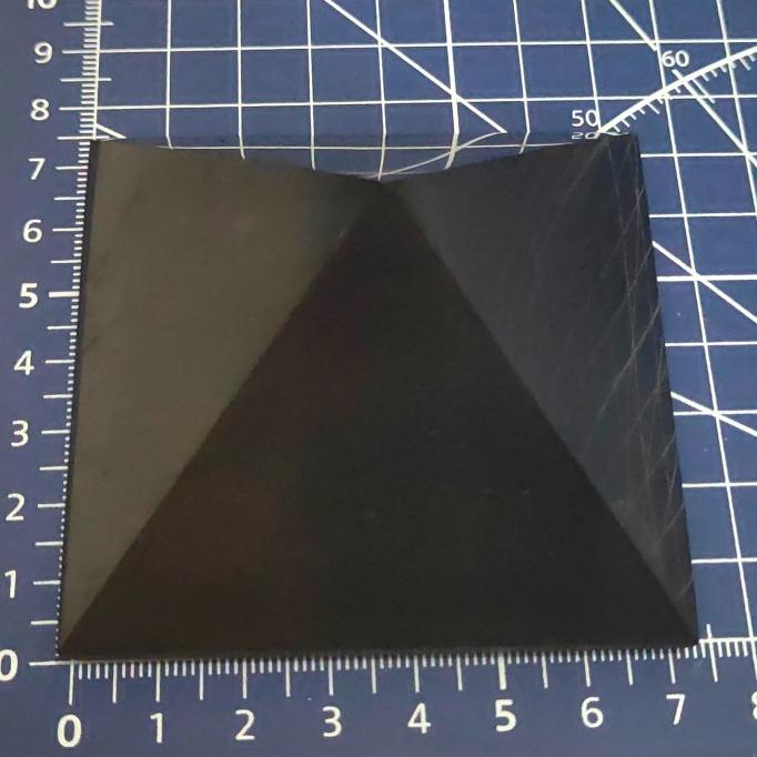 

pyramid shungite 7 cm Original