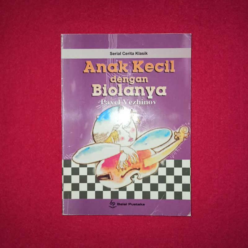 buku sastra anak kecil dengan biolanya