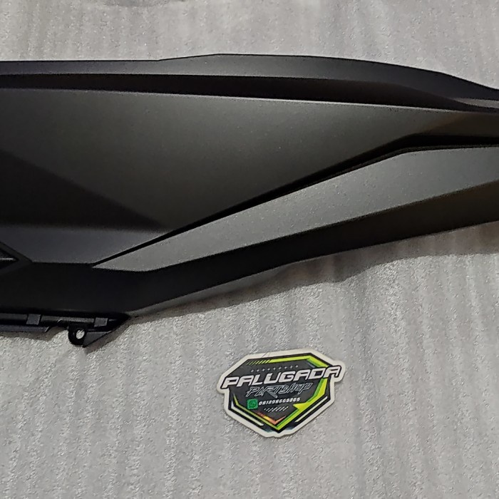 [BISA COD] cover body kiri vario 125 150 led old k59. hitam doff original