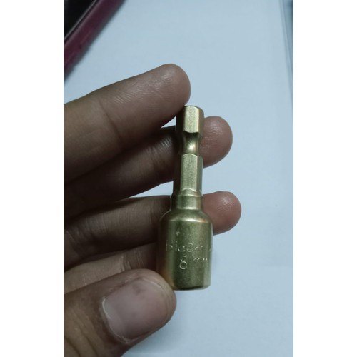 [SATUAN] Mata Sock Roofing Magnet Magnetic Hex Nut Blackfoot 8x42mm